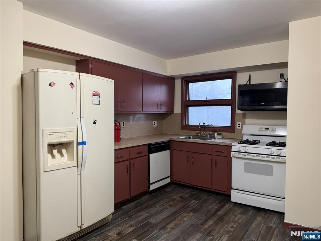 4 Chestnut Street, Unit 1 Rutherford, NJ 07070 - Photo 25 of 29