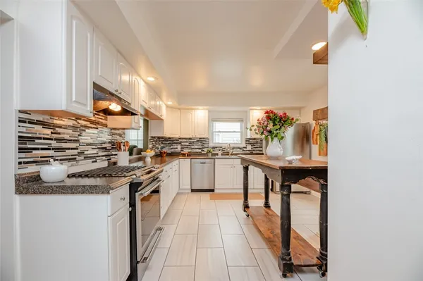 $220,000 | 234 Pemberton Road, Irondequoit, NY 14622