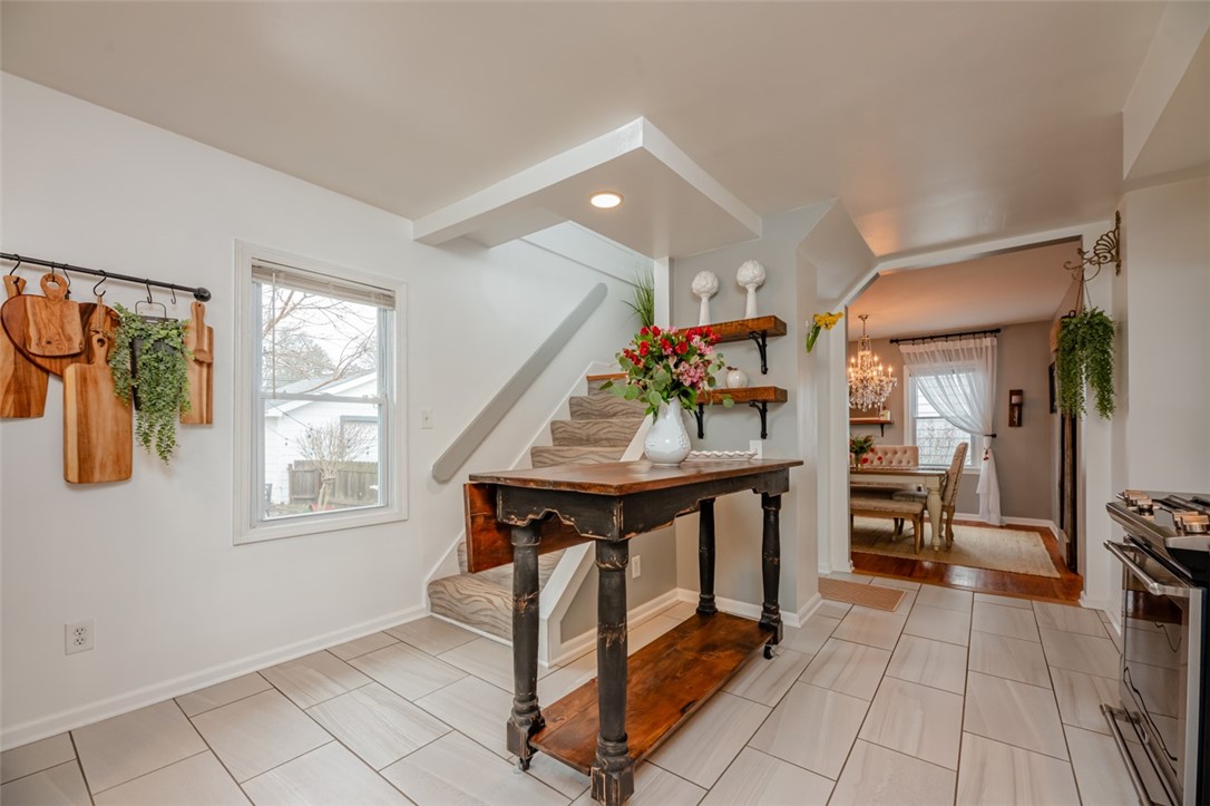 234 Pemberton Road Irondequoit, NY 14622 - Photo 12 of 39