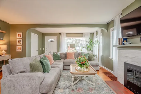 $220,000 | 234 Pemberton Road, Irondequoit, NY 14622