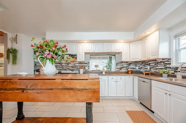 $220,000 | 234 Pemberton Road, Irondequoit, NY 14622