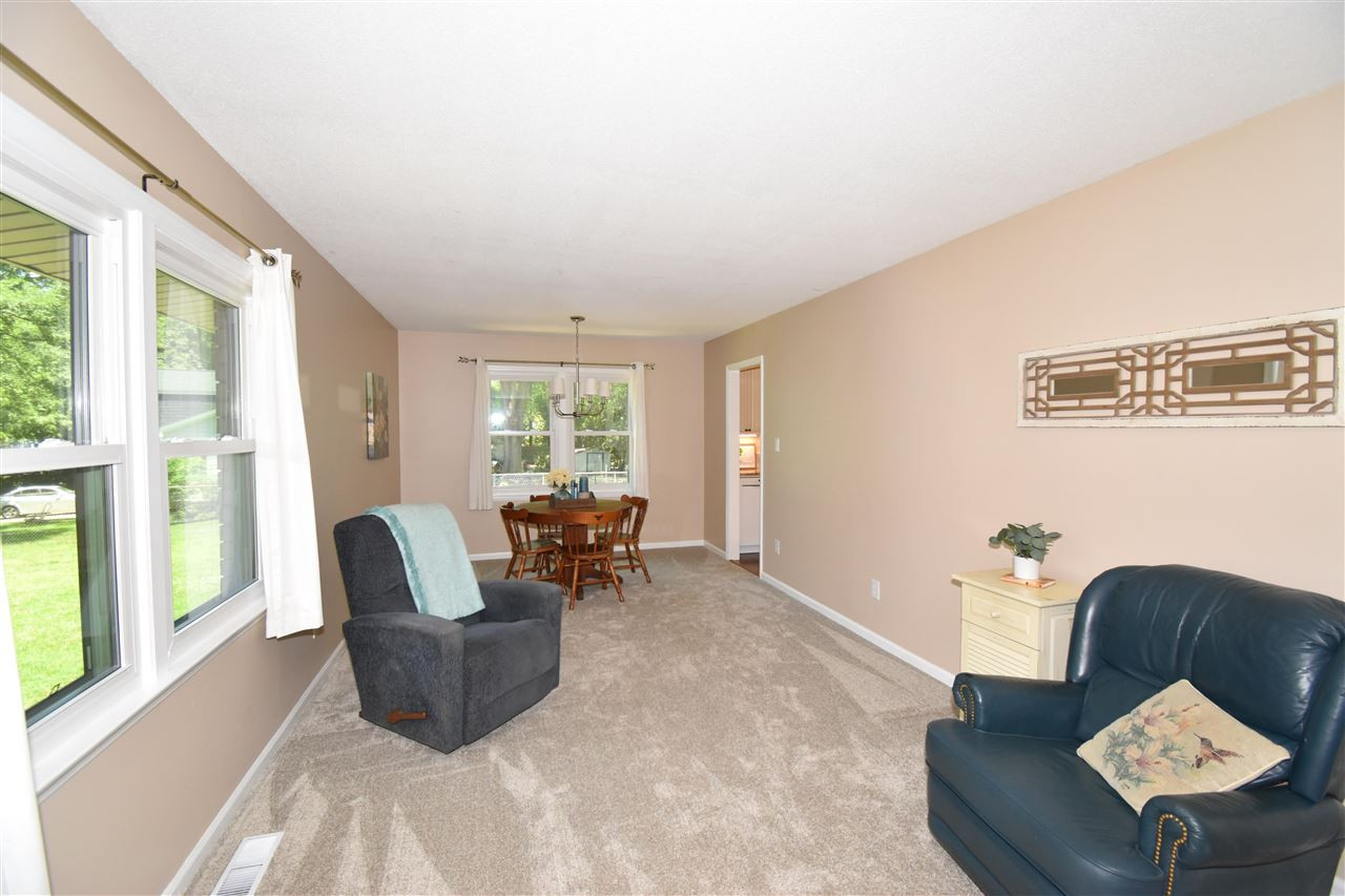 401 East Millbrook Road Raleigh, NC 27609 - Photo 8 of 23 Photo 8