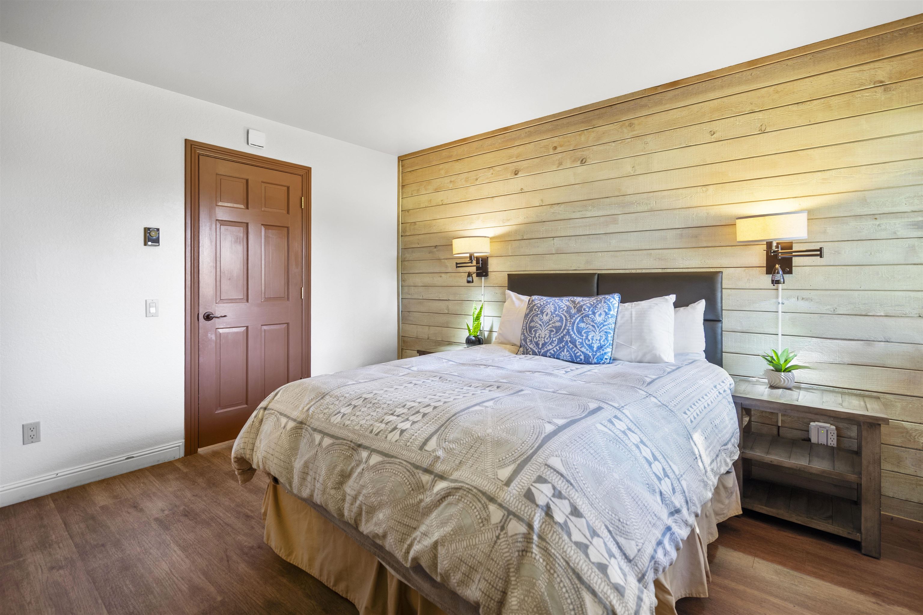 4710 Minaret Road, Unit 3 Mammoth Lakes, CA 93546 - Photo 16 of 30 a bedroom with a bed and a closet