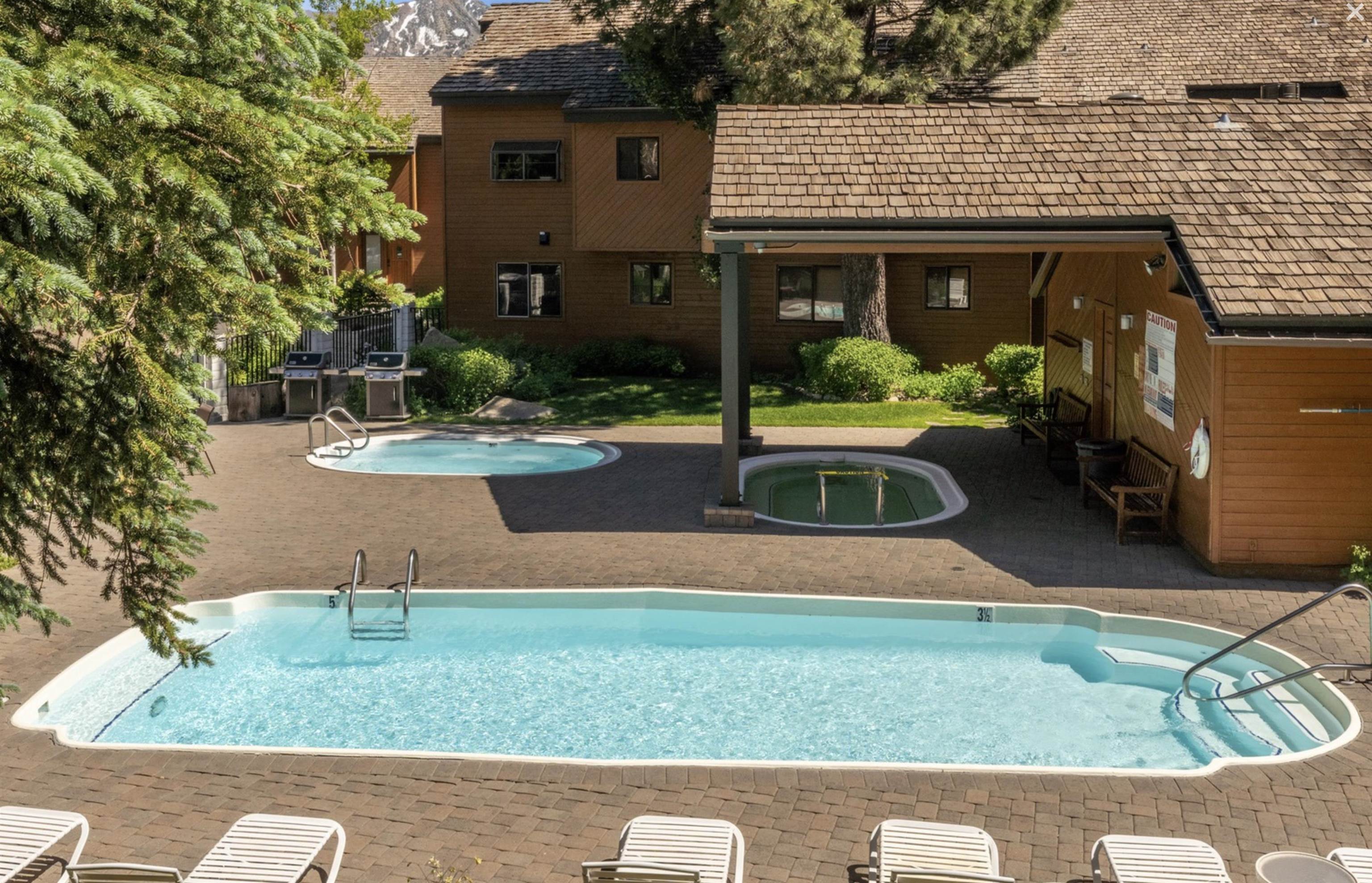 4710 Minaret Road, Unit 3 Mammoth Lakes, CA 93546 - Photo 24 of 30 a view of a house with backyard and porch