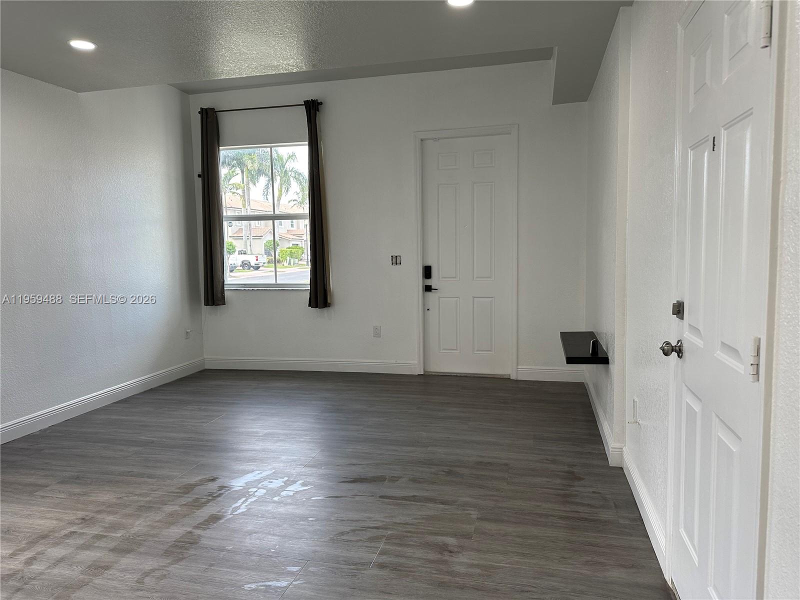 4176 Northeast 9th Street Homestead, FL 33033 - Photo 2 of 28