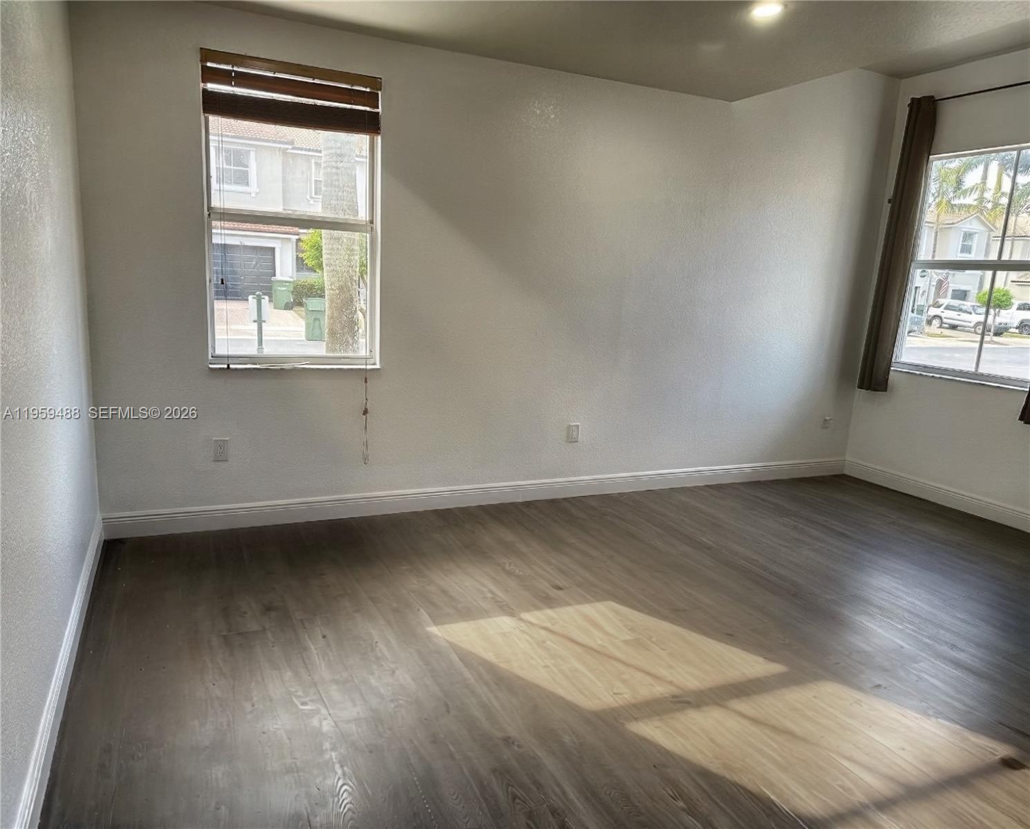 4176 Northeast 9th Street Homestead, FL 33033 - Photo 4 of 28