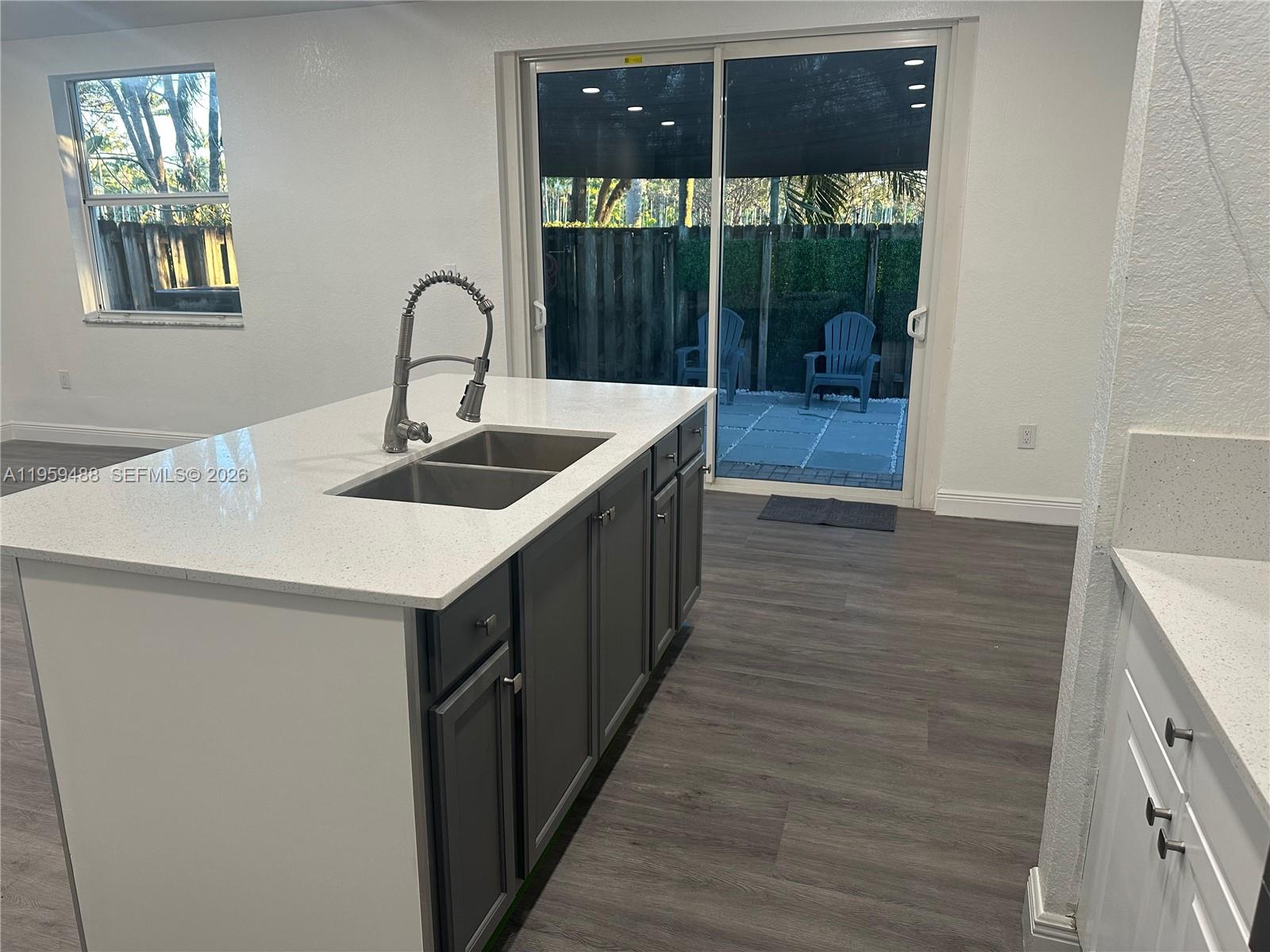 4176 Northeast 9th Street Homestead, FL 33033 - Photo 5 of 28