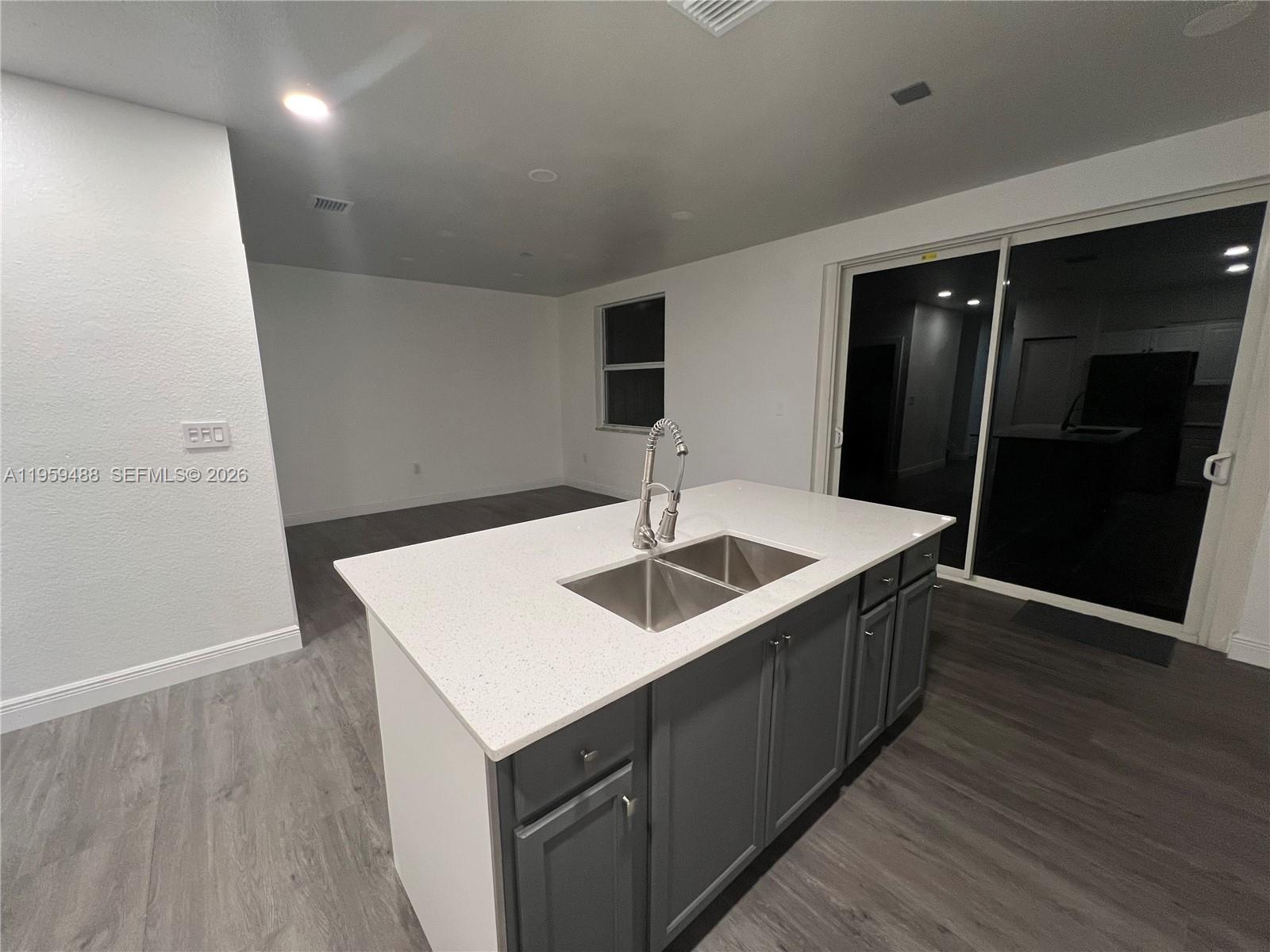 4176 Northeast 9th Street Homestead, FL 33033 - Photo 8 of 28