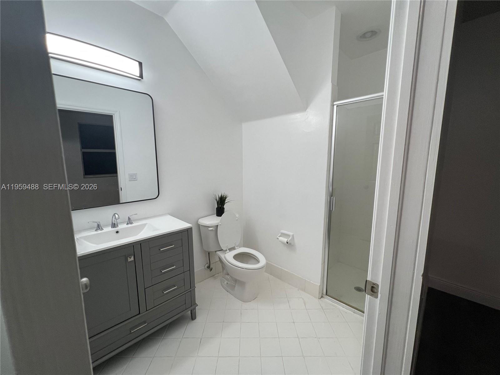 4176 Northeast 9th Street Homestead, FL 33033 - Photo 9 of 28