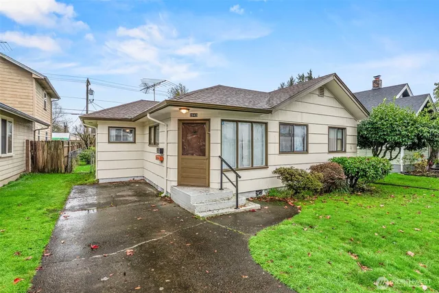 $235,000 | 2843 Hemlock Street, Longview, WA 98632