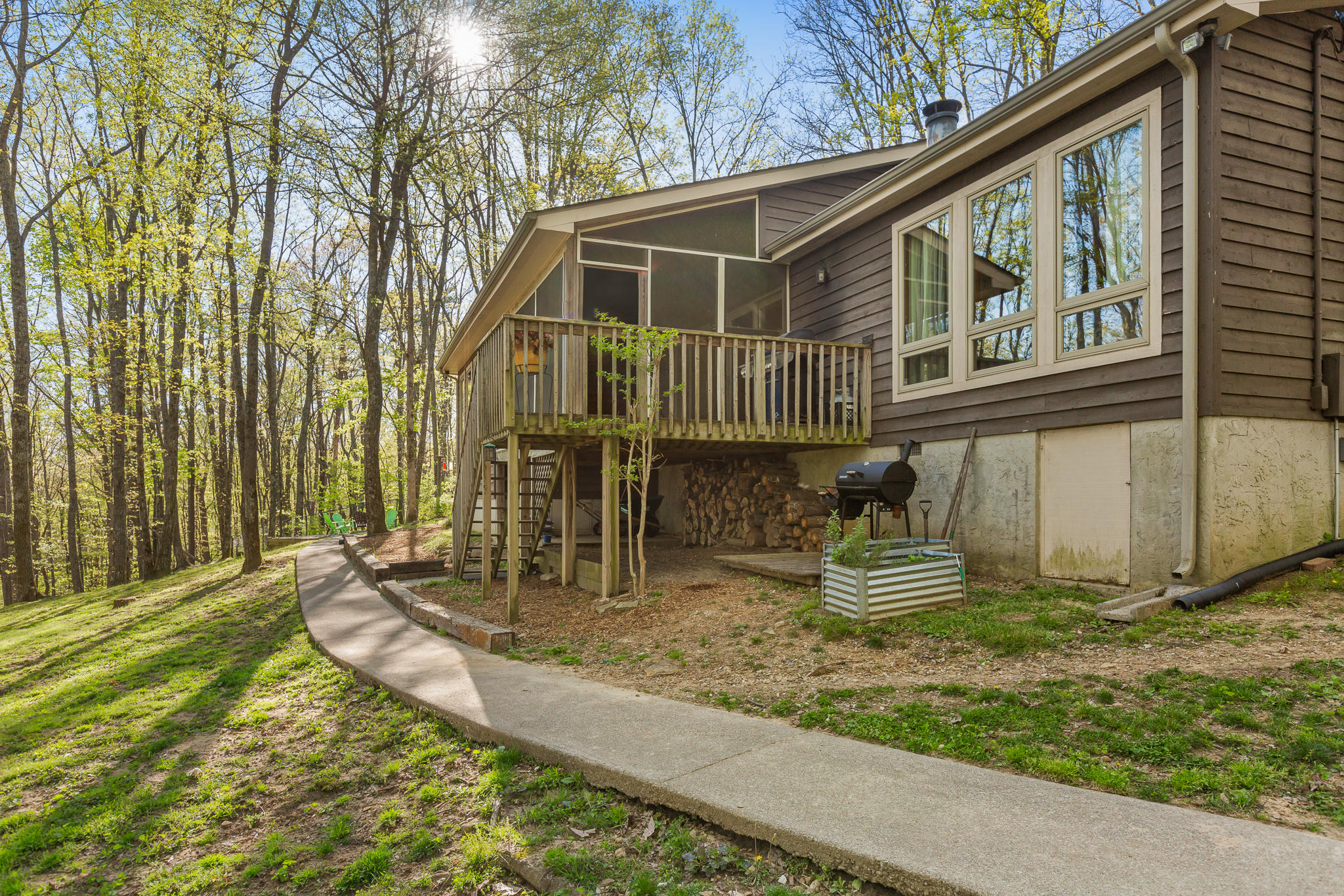 2930 Kell Road Signal Mountain, TN 37377 - Photo 31 of 42 Back exterior