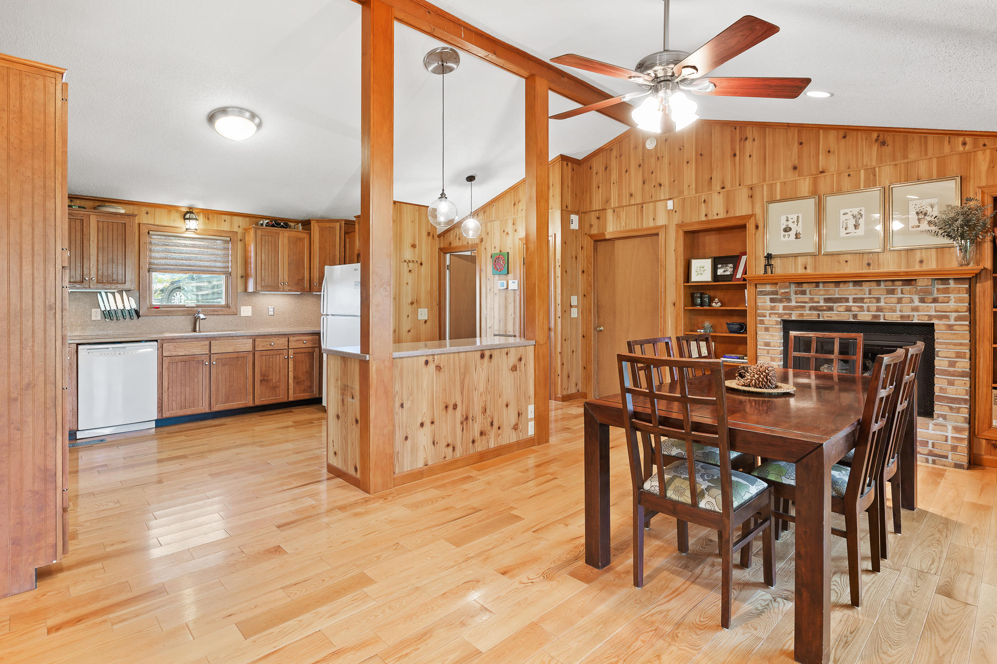 2930 Kell Road Signal Mountain, TN 37377 - Photo 8 of 42 Dining