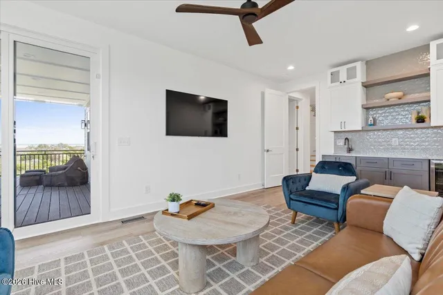 $2,595,000 | 11 Grand Vw Drive, Ocean Isle Beach, NC 28469