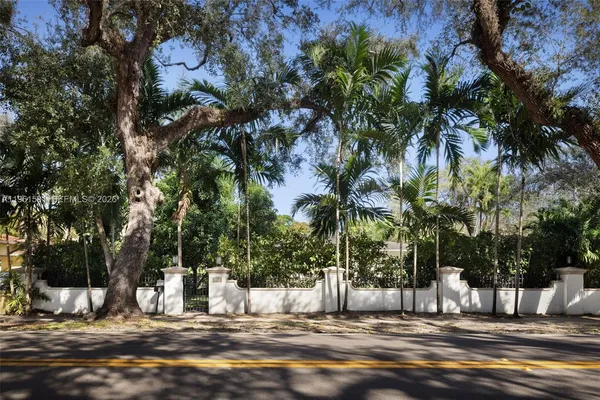 $4,375,000 | 1101 Coral Way, Coral Gables, FL 33134