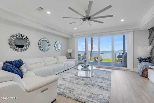 $4,250 | 3827 Mariner Drive, Panama City Beach, FL 32408
