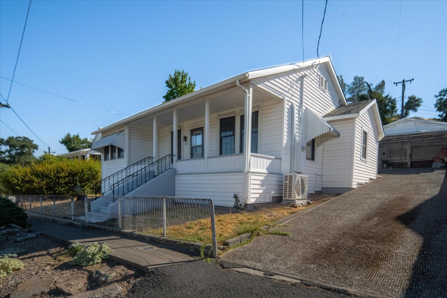 1575 South Main Street Angels Camp, CA 95222 - Photo 4 of 39 a view of a house with a yard