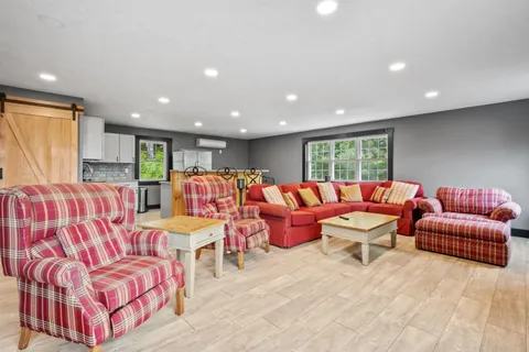 $3,375,000 | 109 Leeward Shores Road, Moultonborough, NH 03254