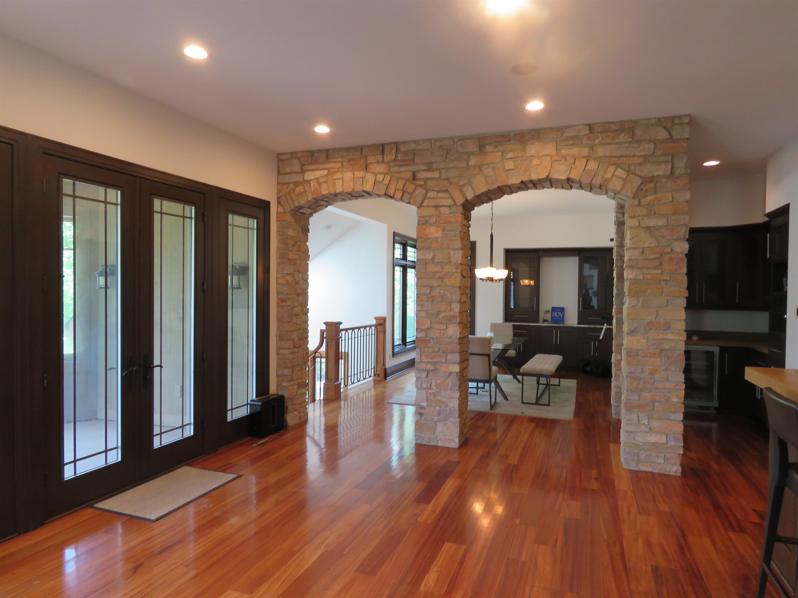 9090 North Range Line Road River Hills, WI 53217 - Photo 5 of 46 Gallery Image 5