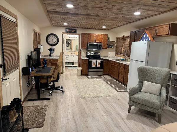 $169,900 | 165 Haze Hyde Hollow Road, Bethpage, TN 37022