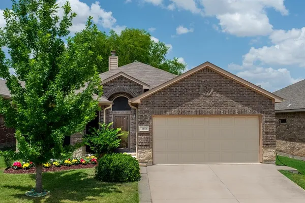 $294,500 | 11156 Hawks Landing Road, Fort Worth, TX 76052