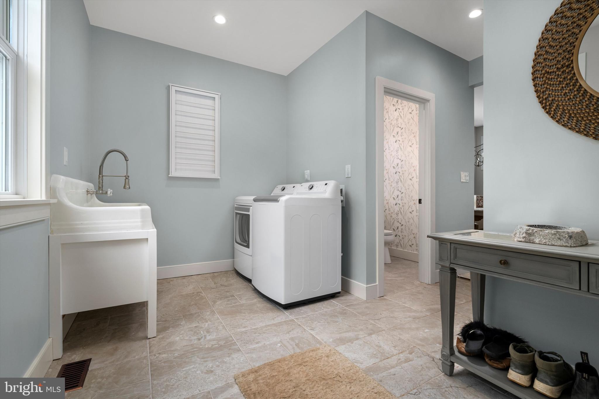 3741 River Road Lumberville, PA 18933 - Photo 6 of 31 a utility room with sink dryer and washer