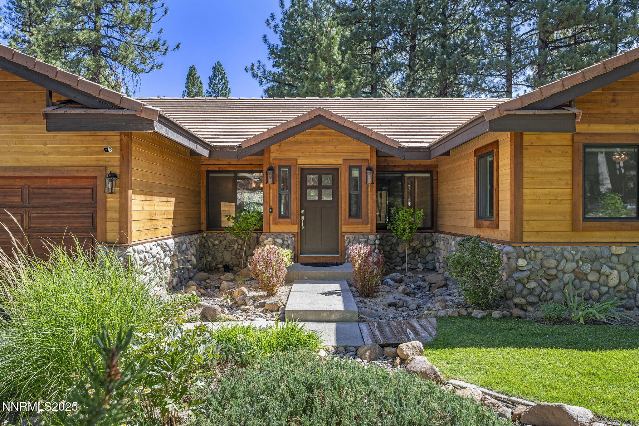 1405 Joy Lake Road Reno, NV 89511 - Photo 2 of 20 3-web-or-mls-_DSC4445