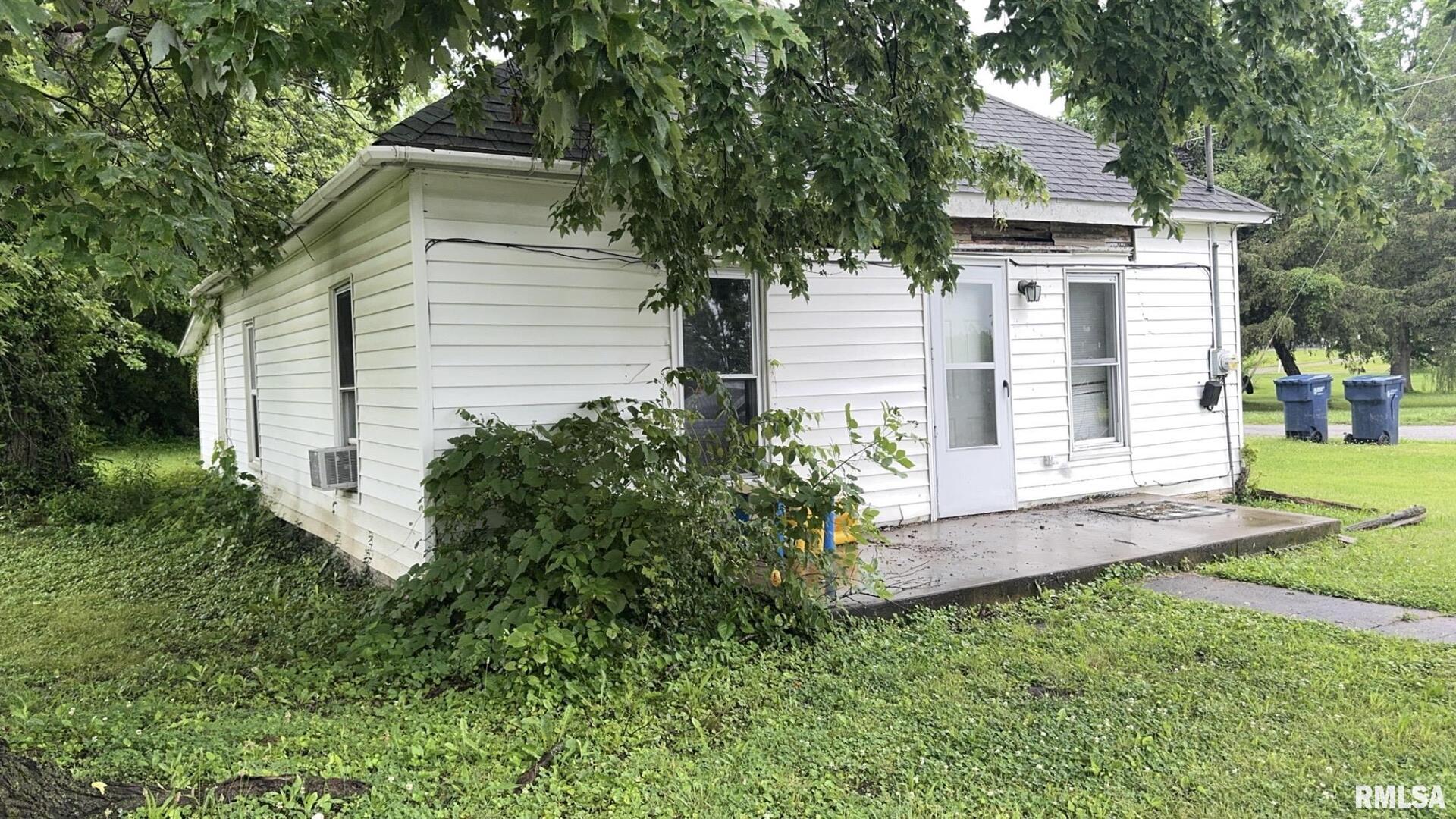 404 East Main Street Buckner, IL 62819 - Photo 1 of 11 Gallery Image 1