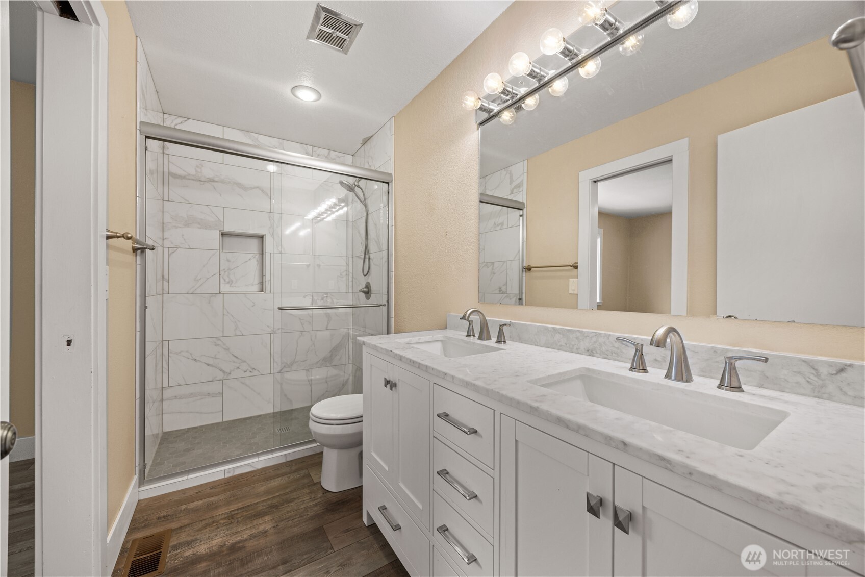 109 Pyramid Place Chelan, WA 98816 - Photo 13 of 40