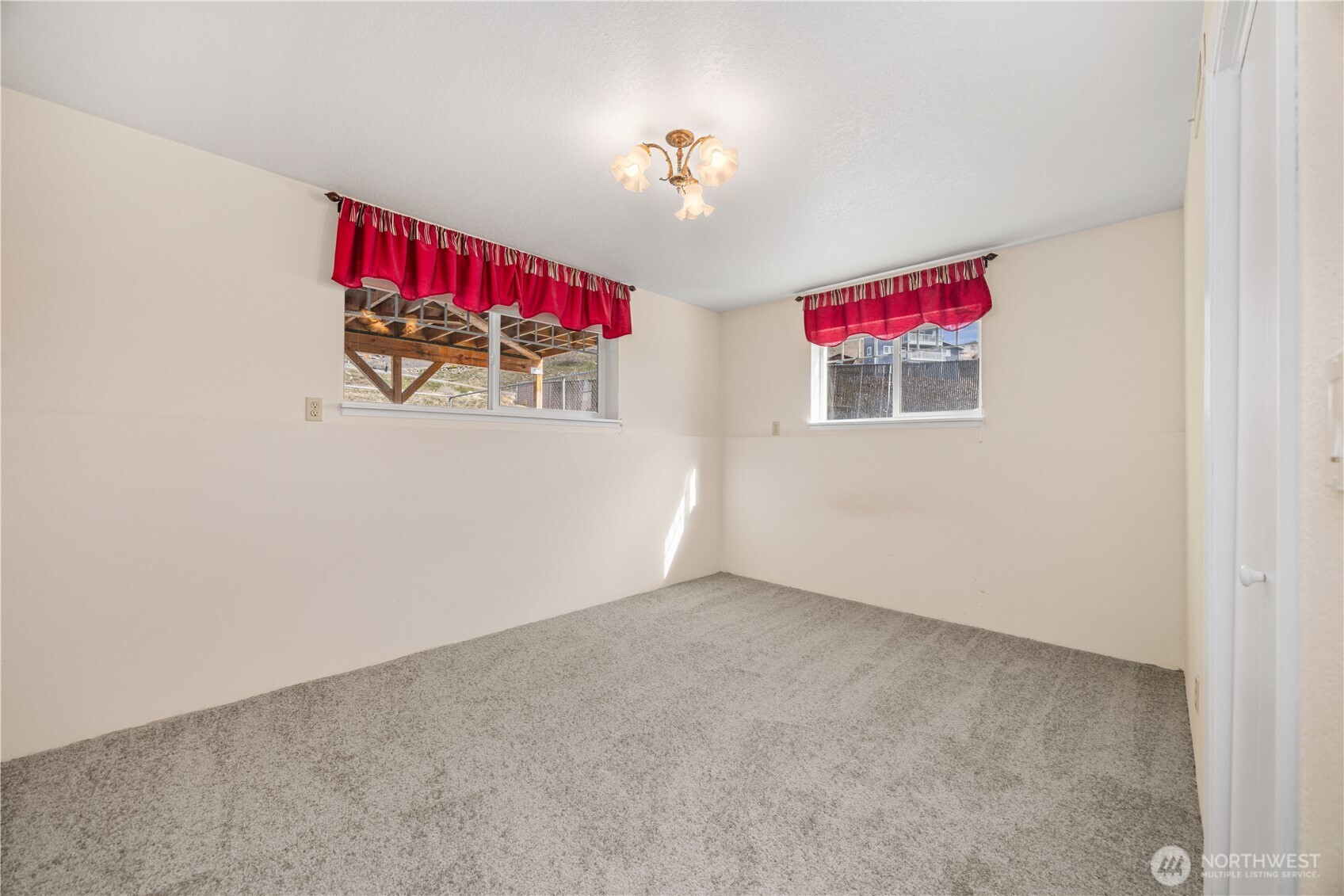 109 Pyramid Place Chelan, WA 98816 - Photo 18 of 40