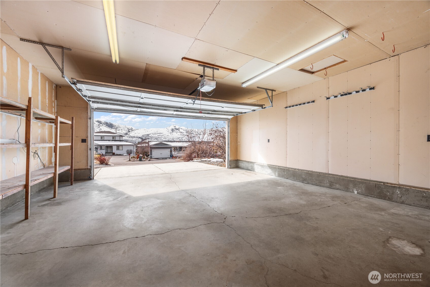 109 Pyramid Place Chelan, WA 98816 - Photo 25 of 40