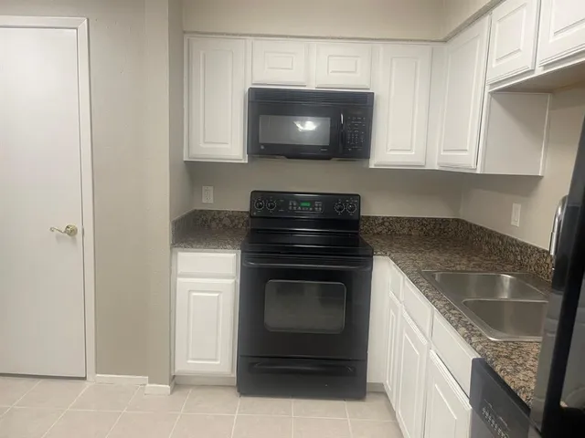 $1,500 | 5300 Keller Springs Road, Unit 2080, Dallas, TX 75248