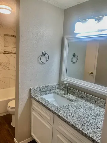 $1,500 | 5300 Keller Springs Road, Unit 2080, Dallas, TX 75248