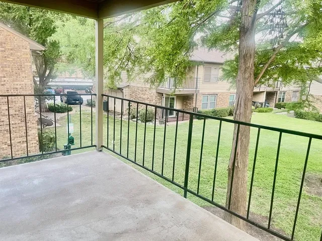 $1,500 | 5300 Keller Springs Road, Unit 2080, Dallas, TX 75248