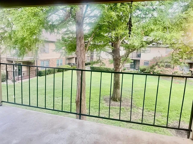 $1,500 | 5300 Keller Springs Road, Unit 2080, Dallas, TX 75248