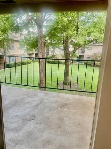 $1,500 | 5300 Keller Springs Road, Unit 2080, Dallas, TX 75248