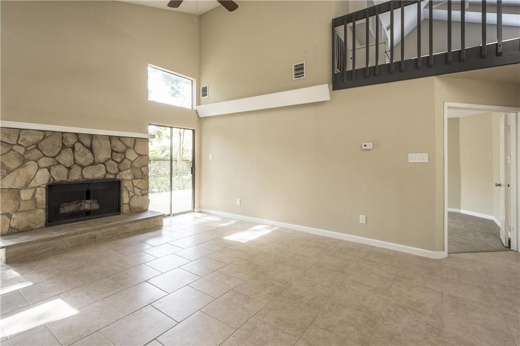 535 Enchanted Lane Spring, TX 77388 - Photo 2 of 16