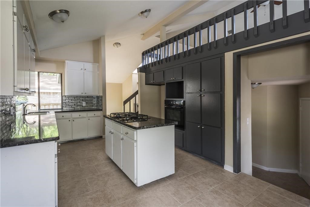 535 Enchanted Lane Spring, TX 77388 - Photo 5 of 16