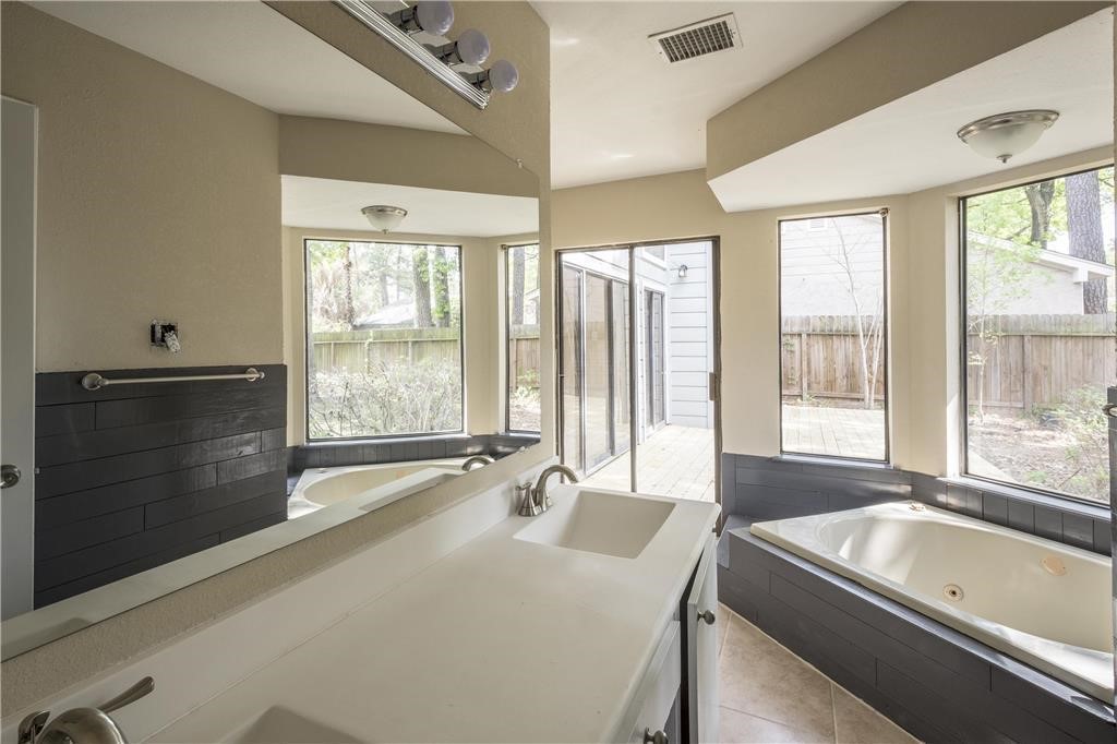 535 Enchanted Lane Spring, TX 77388 - Photo 10 of 16