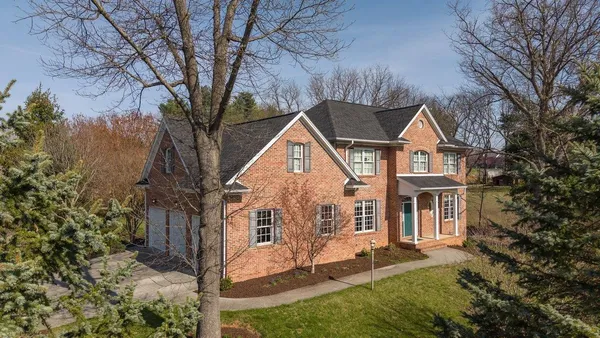 $859,900 | 1281 Kentshire Drive, Harrisonburg, VA 22801