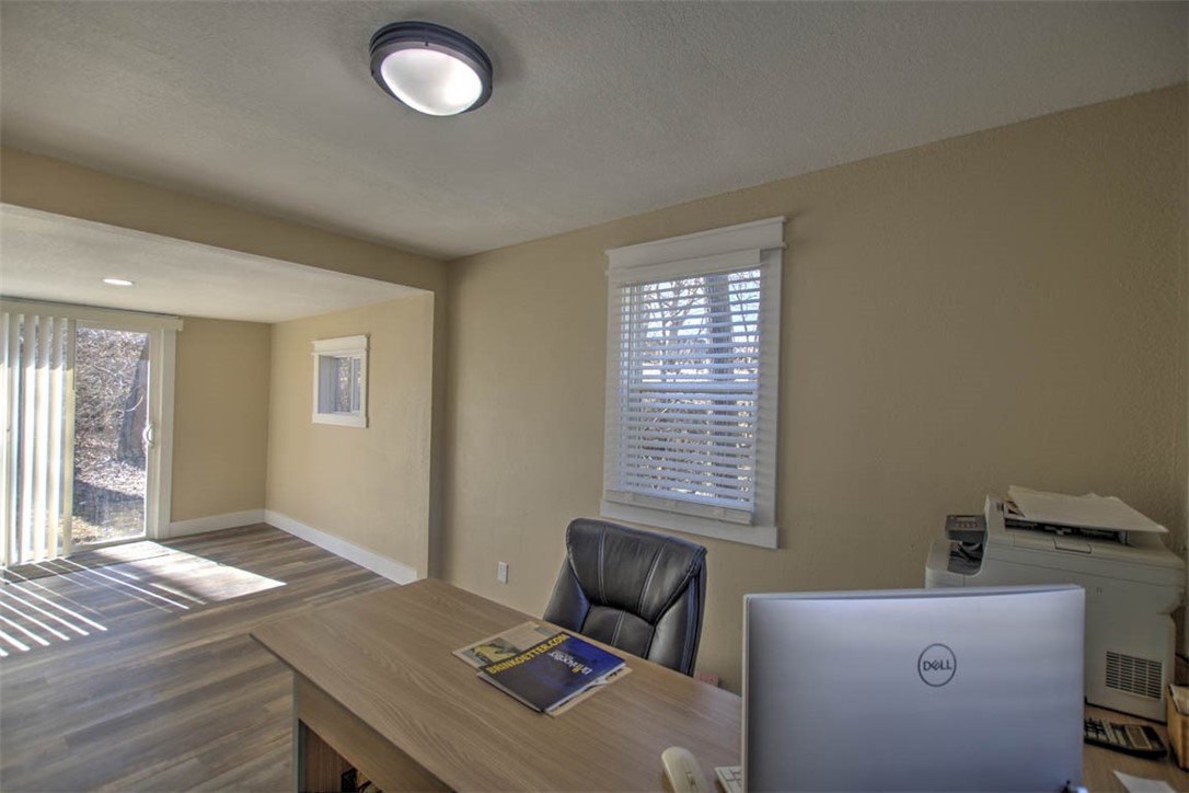 4345 Oak Drive Decatur, IL 62526 - Photo 12 of 27 Gallery Image 12