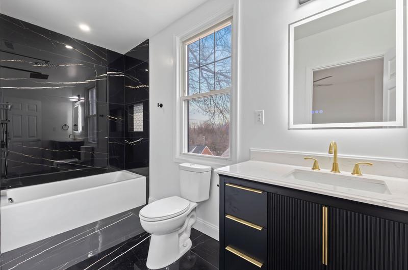 2016 32nd Street Southeast Washington, DC 20020 - Photo 14 of 24 Primary Bath