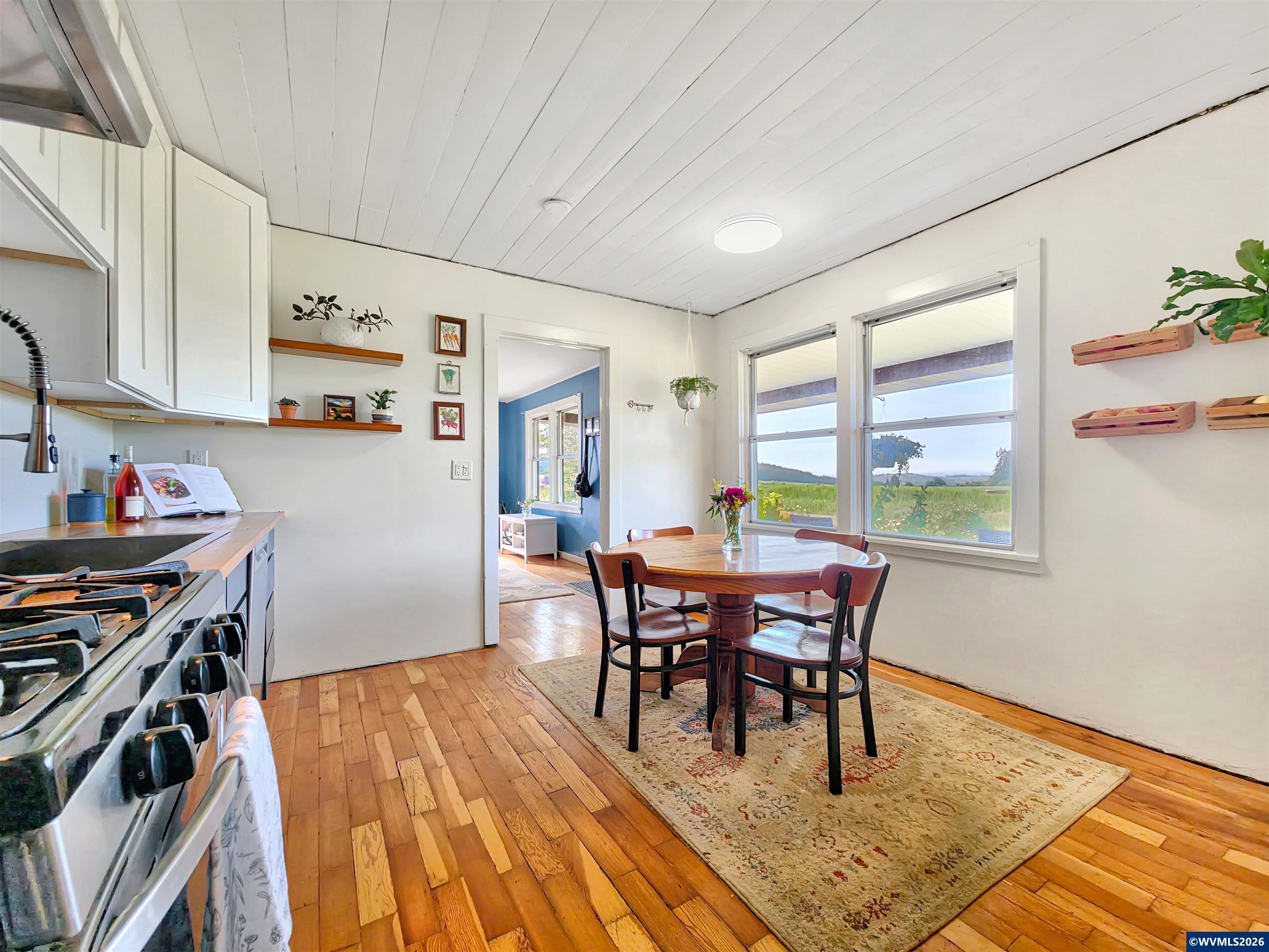 1290 Oak Villa Road Dallas, OR 97338 - Photo 7 of 46