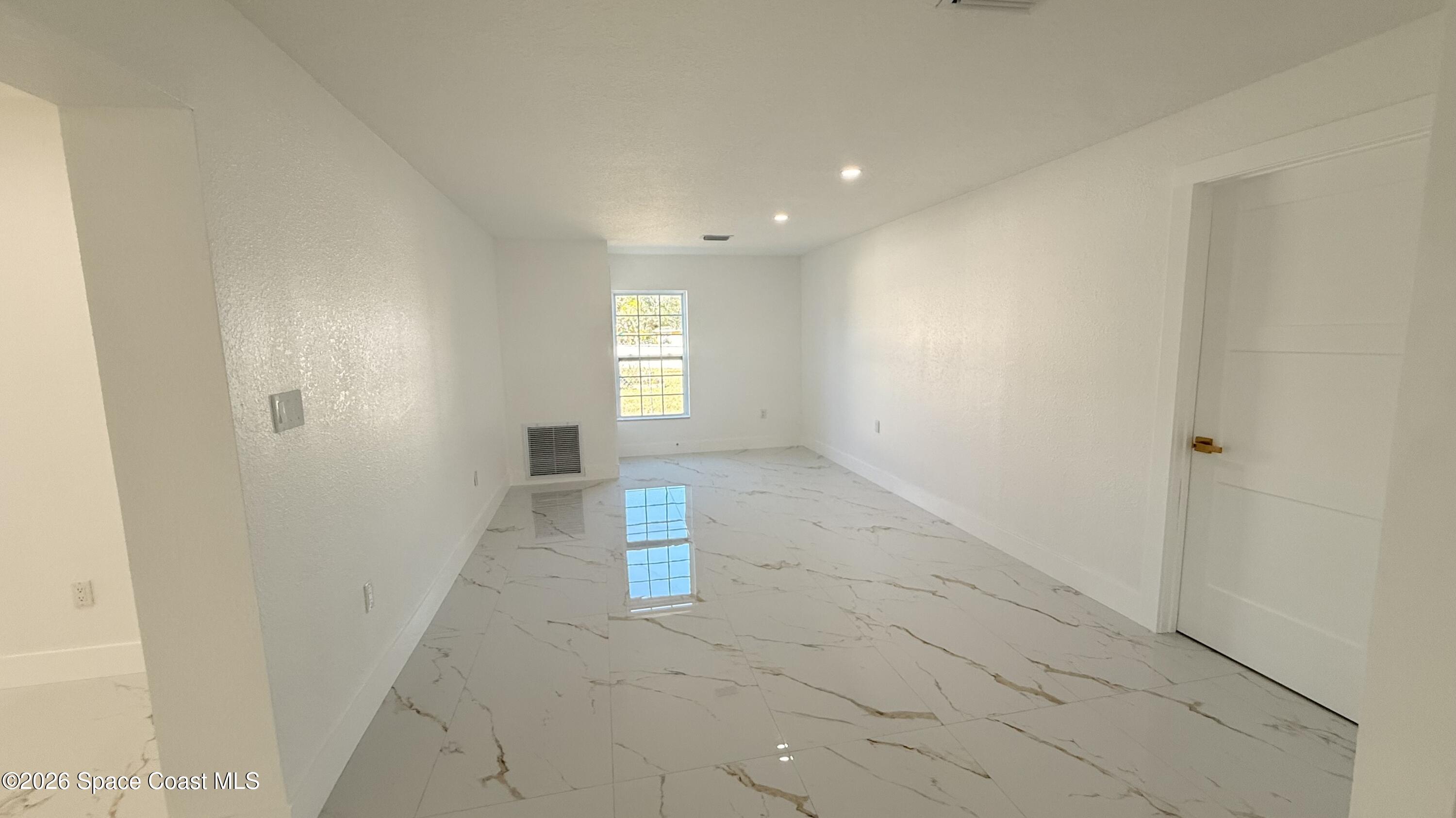 259 Benchor Road Northwest Melbourne, FL 32907 - Photo 13 of 34 IMG_6455