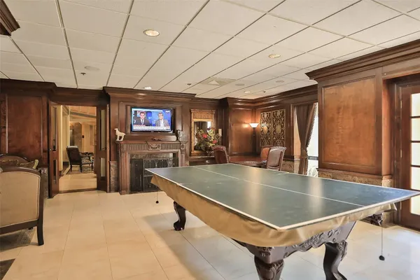 $1,350 | 3525 Sage Road, Unit 1111, Houston, TX 77056