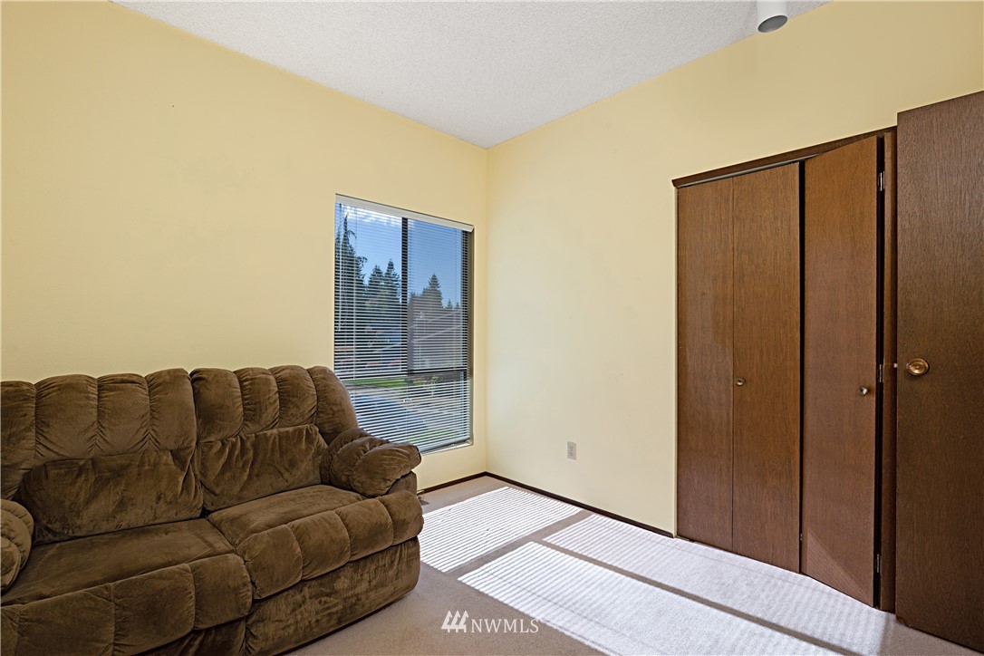 16036 Southeast 167th Place Renton, WA 98058 - Photo 13 of 30 Gallery Image 13