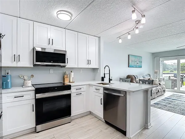$224,500 | 2424 West Tampa Bay Boulevard, Unit C106, Tampa, FL 33607
