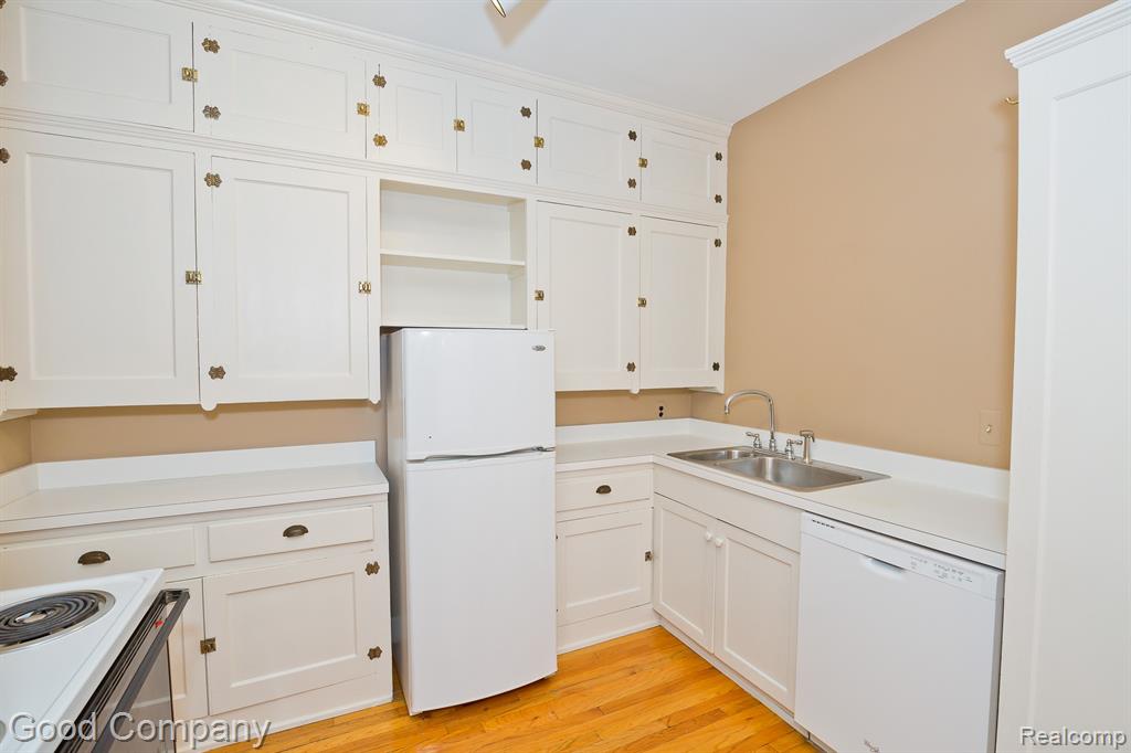 327 Southfield Road, Unit 3BS Birmingham, MI 48009 - Photo 21 of 51