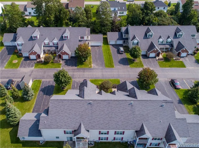 $2,691 | 4100 Stonegate Lane, Unit 2, Buffalo, NY 14221