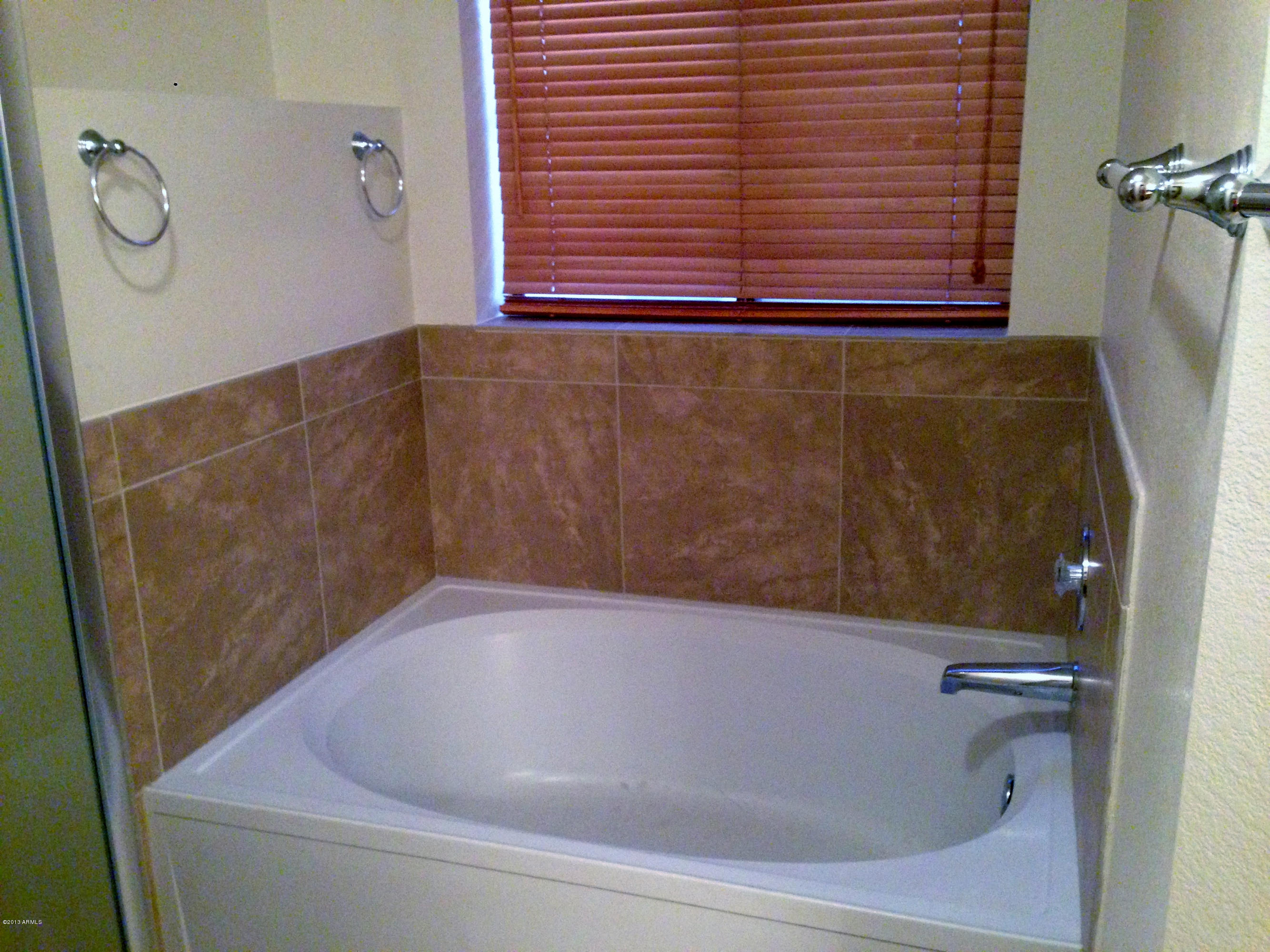 1232 West Riviera Drive Gilbert, AZ 85233 - Photo 12 of 21 180