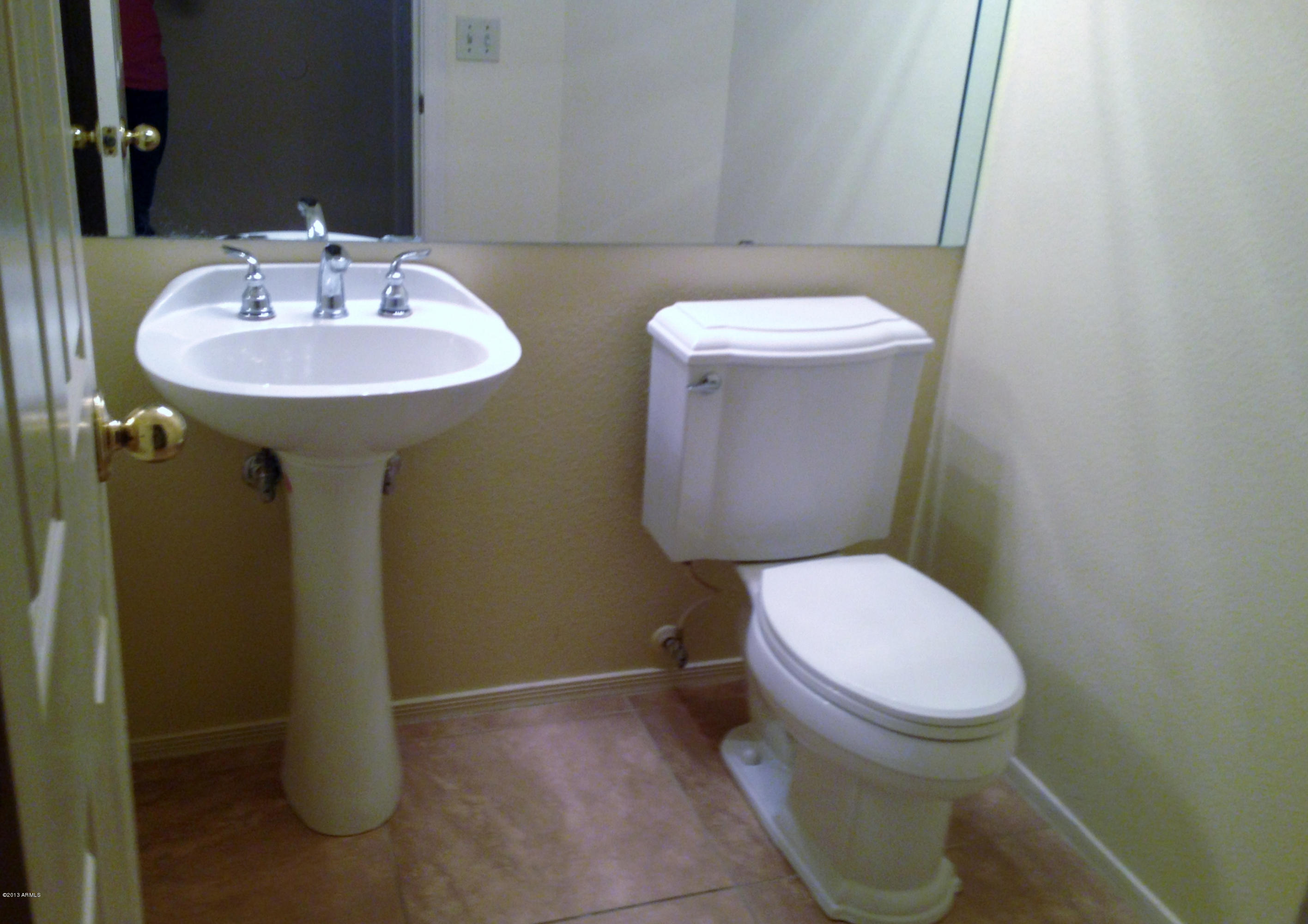 1232 West Riviera Drive Gilbert, AZ 85233 - Photo 7 of 21 175